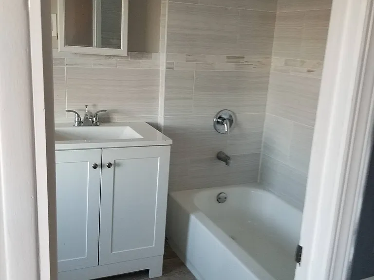 105 W Black Horse Pike #B — Photo 3