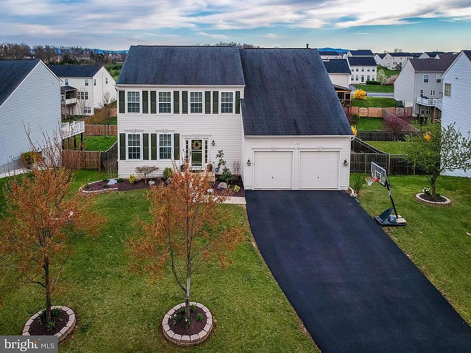1st image of 104 Gullane Ct
