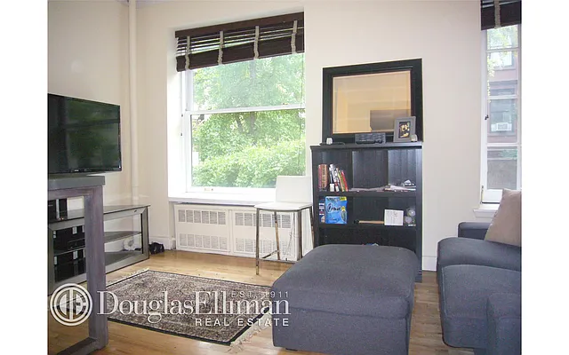 Rented by Douglas Elliman | media 24