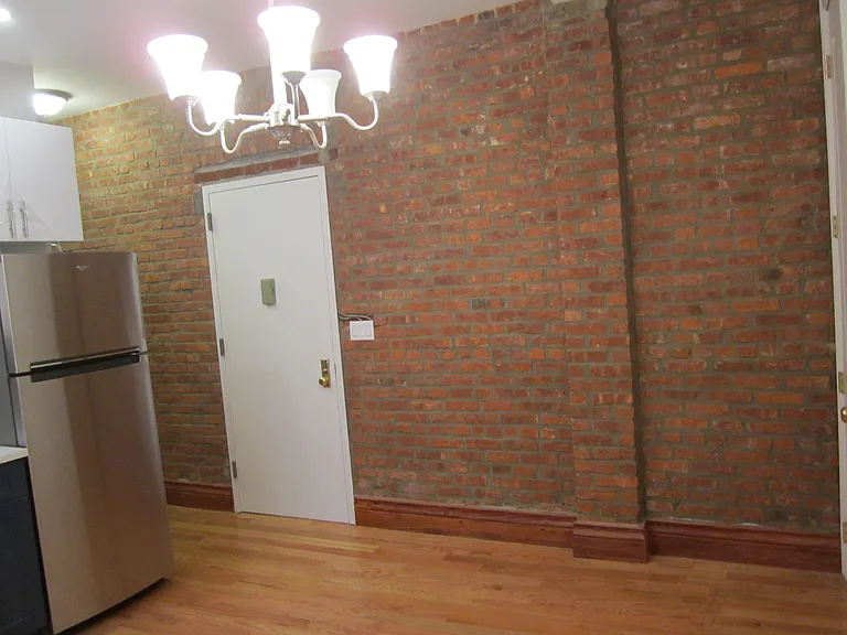 1647 Union St #4D — Photo 8