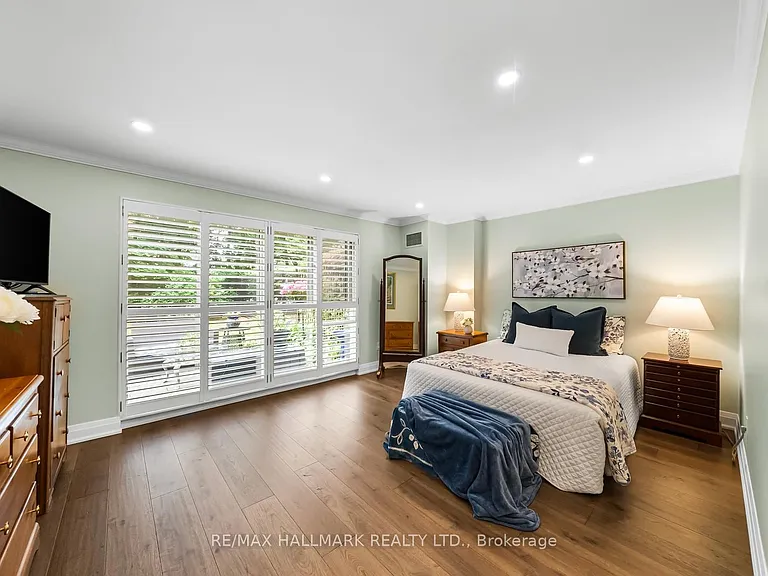 2210 Lakeshore Rd #104 — Photo 31
