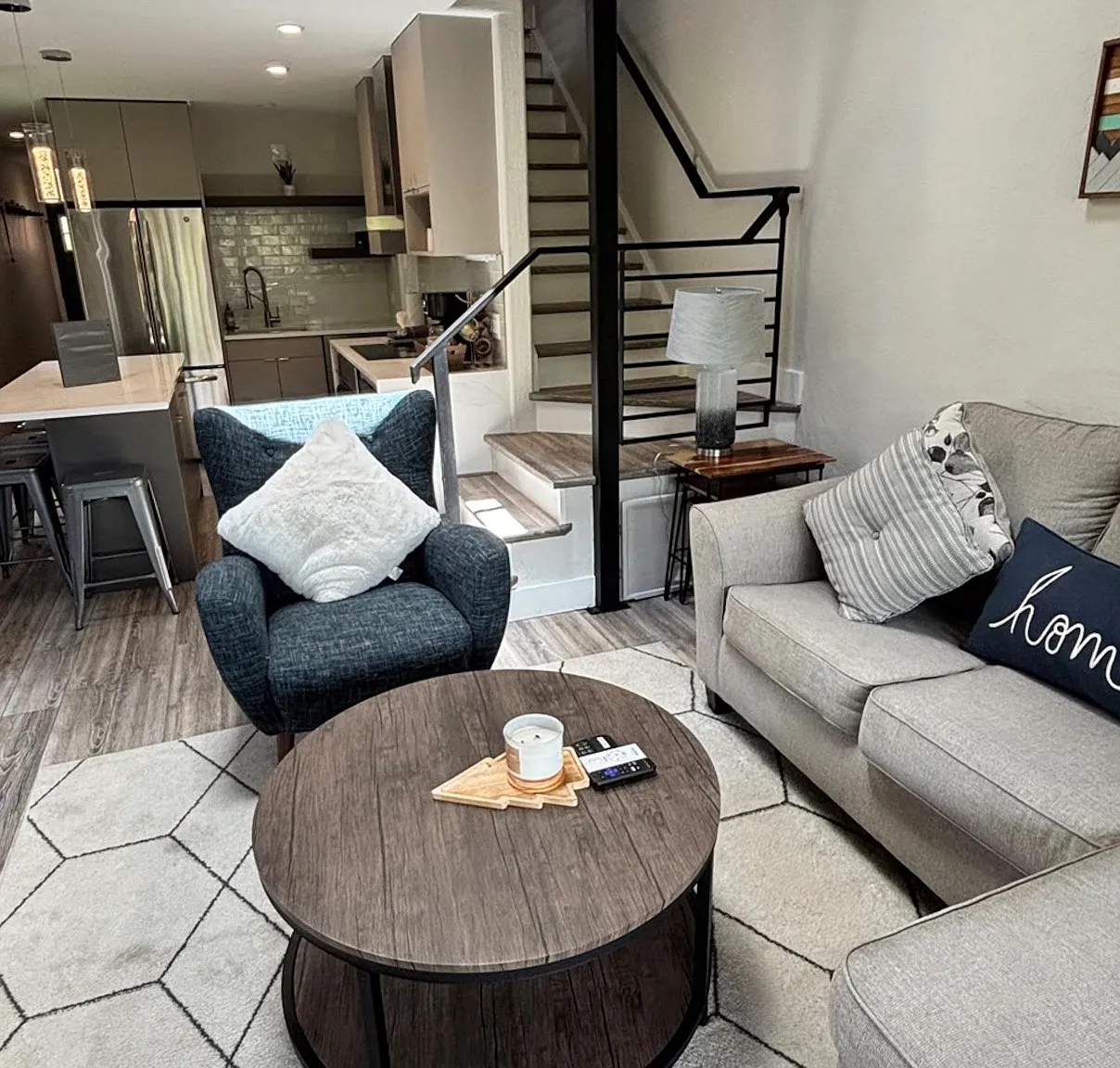 2 bed, 862 sqft, $3,000 — Photo 2