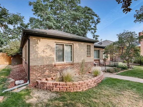 2nd image of 3020 Dahlia St