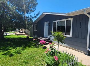 601 Yucca Dr, Pierre, SD 57501