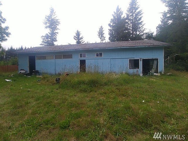 2nd image of 144 Maple Ln