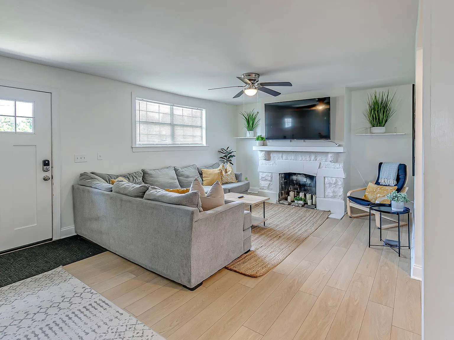 4 bed, 2783 sqft, $3,700 — Photo 3