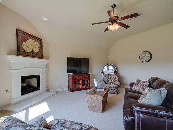 4th image of 7125 Mesilla Ln