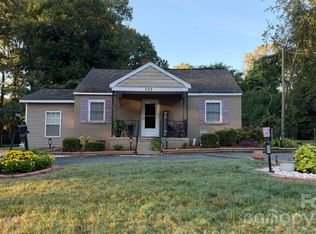 523 W 28th St, Charlotte, NC 28206