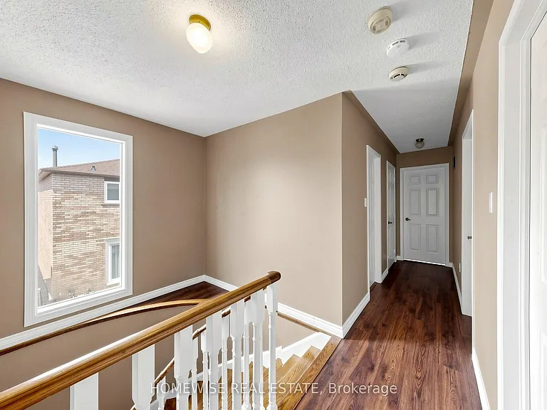 11 Briarcliffe Cres — Photo 20