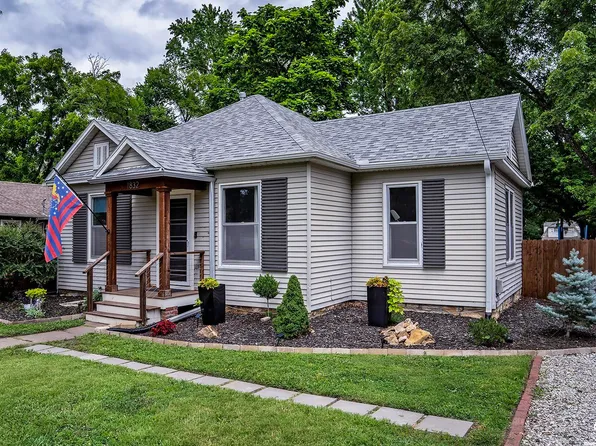 1832 New Hampshire St, Lawrence, KS 66044