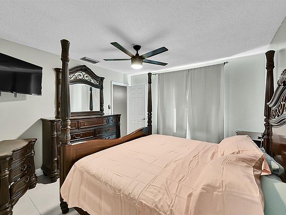4th image of 7817 SW 6th Court