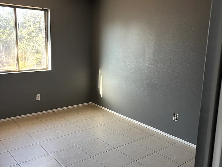 2146 E Holladay St — Photo 6