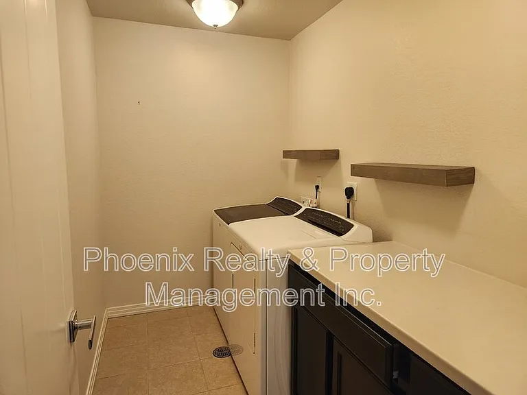 589 Gallegos Cir — Photo 19
