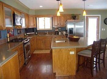 3rd image of 2664 Chandler Rd