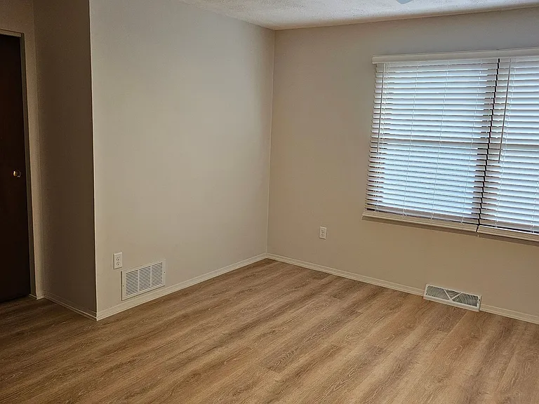 655 Chicago St #2 — Photo 10