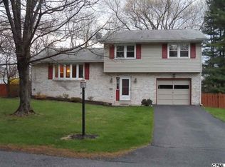 23 Clover Ln, Mechanicsburg, PA