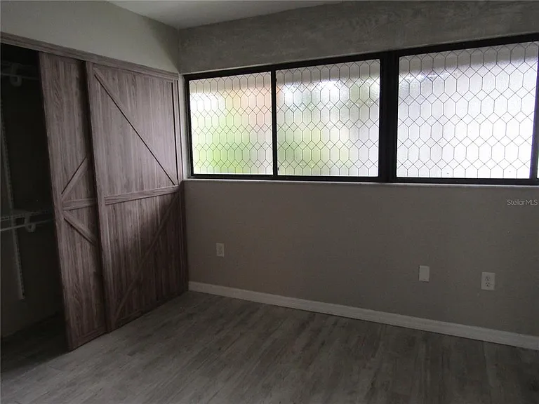 3553 Longmeadow #27 — Photo 9