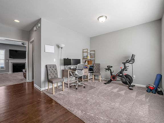 3rd image of 2449 Fieldrush Rd