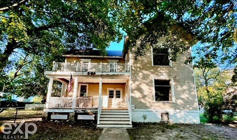 1st image of 512 Westminster St