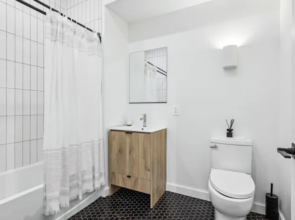 328 Pacific Avenue image 41 of 85