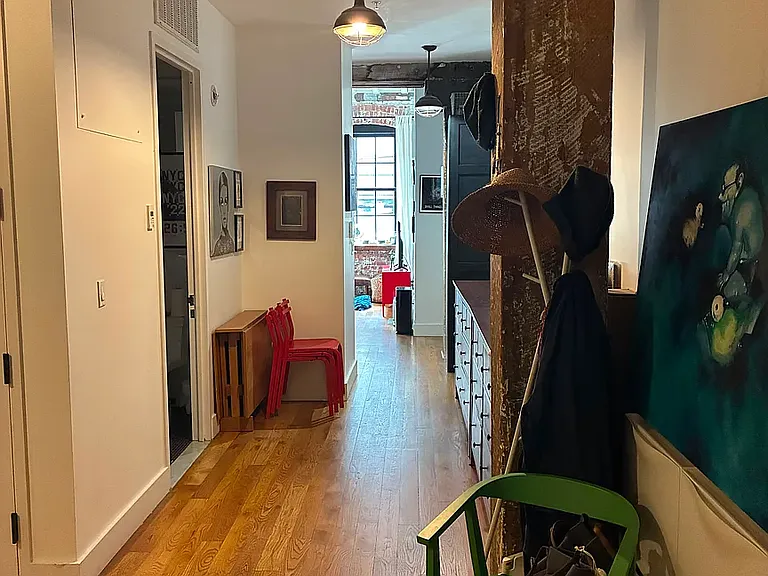 103 N 10th St #2F — Photo 5