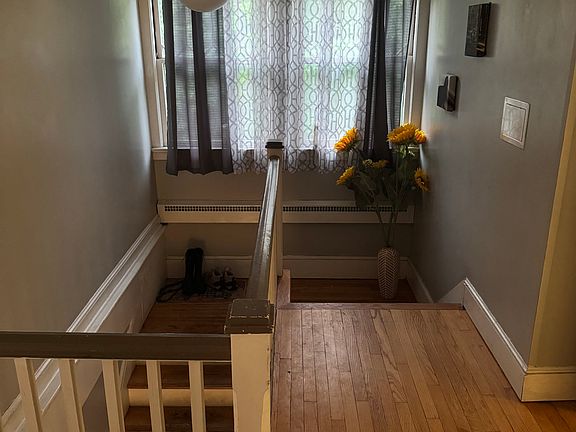 3rd image of 25 Hillside Ave #5