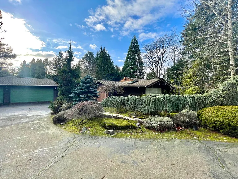 8611 NE 26th Pl — Photo 37