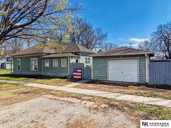 2nd image of 6001 Logan Ave