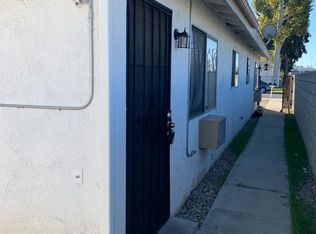 918-920 Calhoun Pl, Hemet, CA 92543