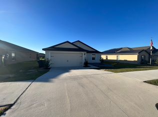 2033 Amber Sweet Cir, Dundee, FL 33838