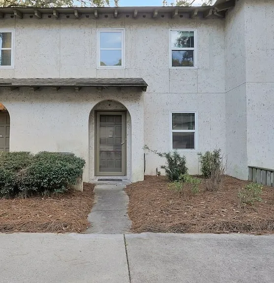 400 William Hilton Pkwy #104 — Photo 8