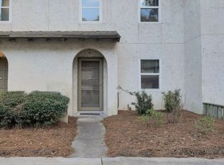 400 William Hilton Pkwy APT 104, Hilton Head Island, SC 29926
