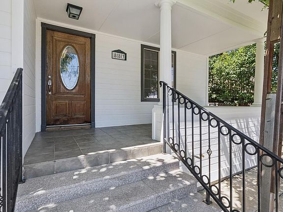5th image of 883 Pacific Ave