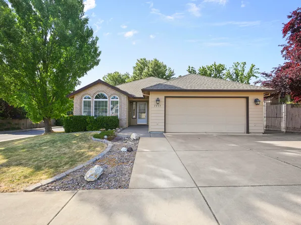 2937 Farmington Ave, Medford, OR 97504