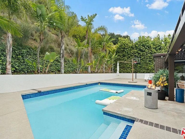 3135 Chandelle Rd — Photo 24