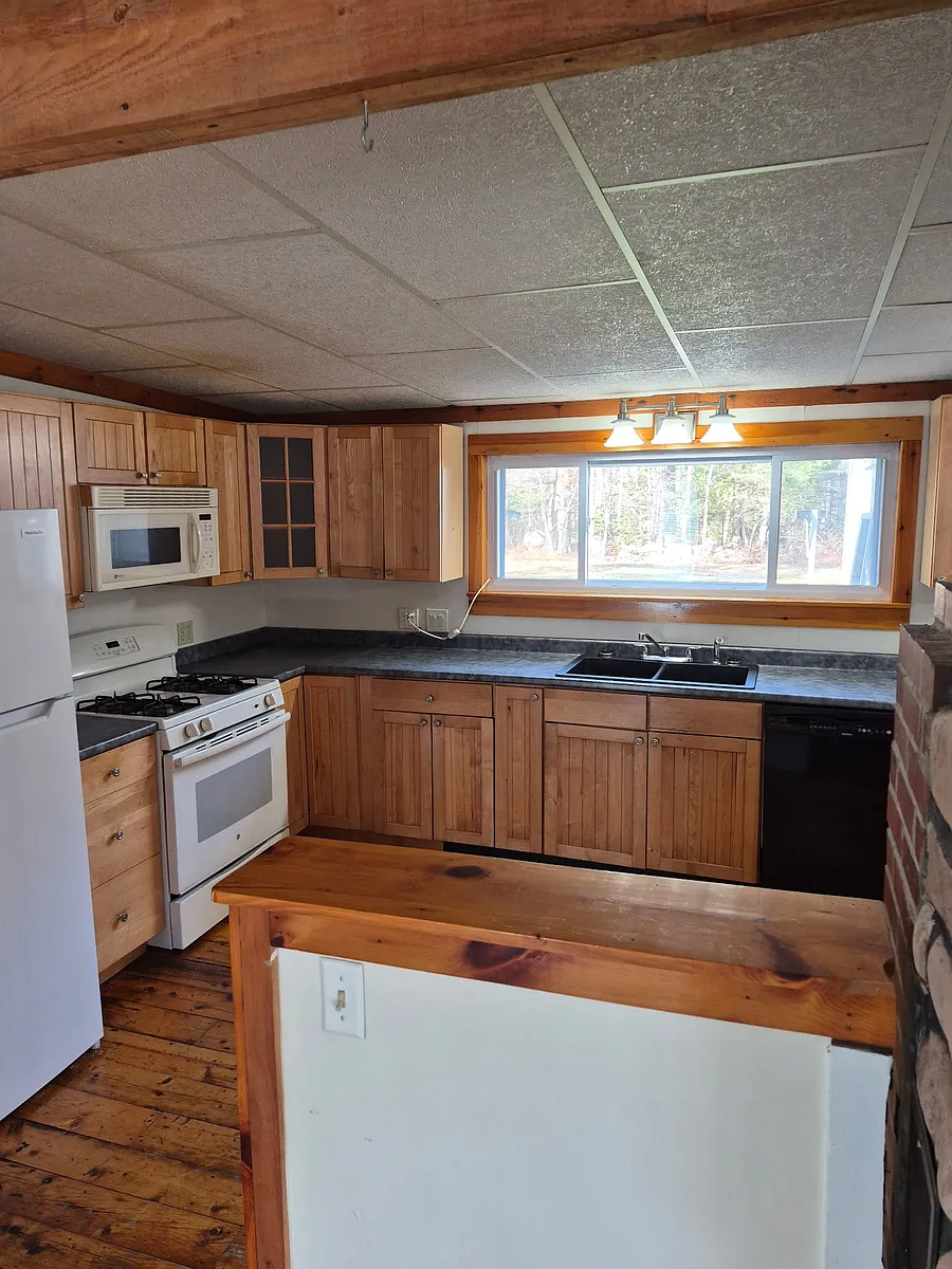 Building Photo - 147 Bucksport Rd