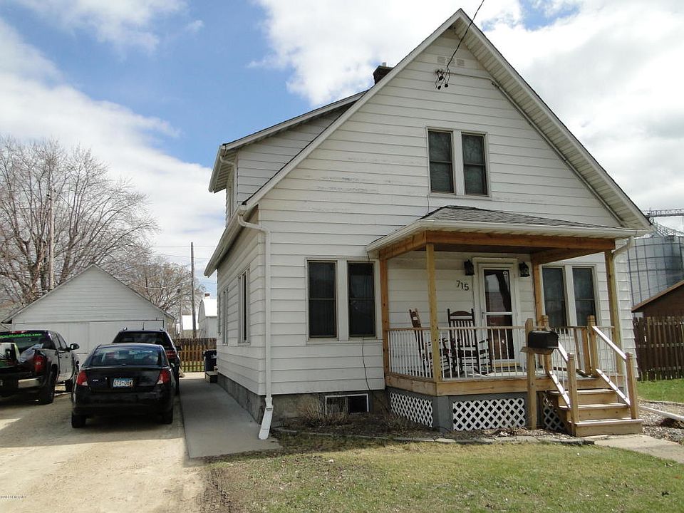 1st image of 715 W Lyon Ave