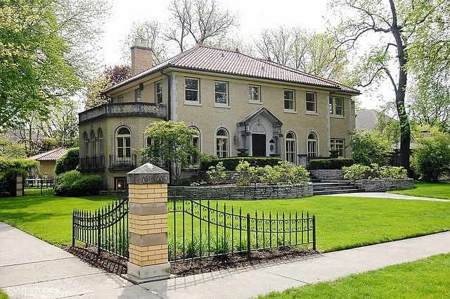 1st image of 1047 Ashland Ave