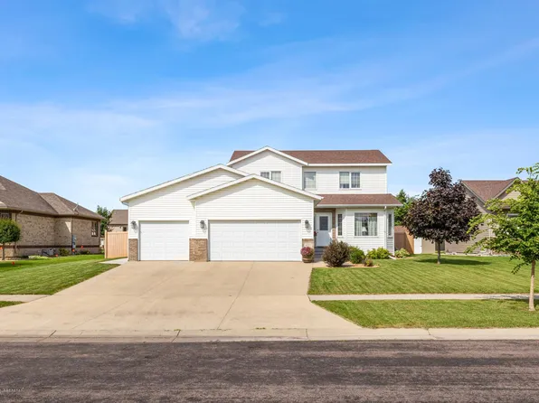 4373 54th St S, Fargo, ND 58104