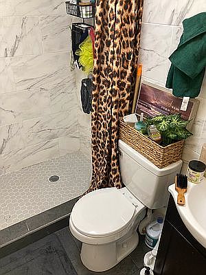5th image of 7218 Avenue M #F