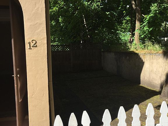 3rd image of 627 S Bernard St APT 12