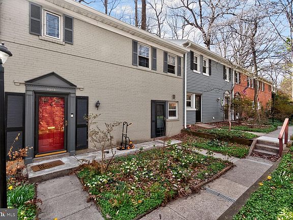 2nd image of 8545 Geren Rd Unit 23-1