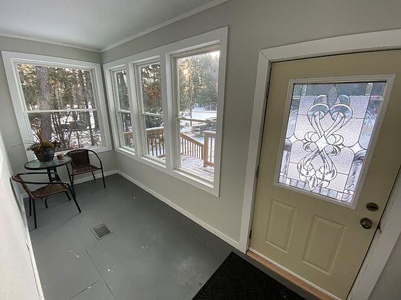 2nd image of 443 HARVEY ST E E