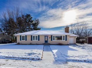 421 W Macarthur Ave, Eau Claire, WI 54701