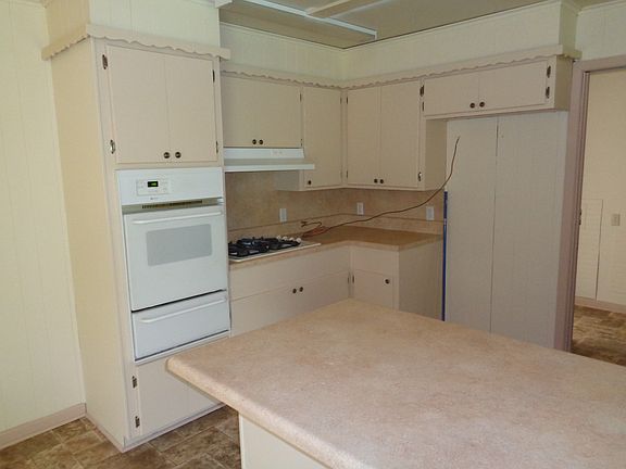 5th image of 518 N 5th St
