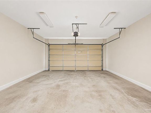 5th image of 3720 Macquarie Dr