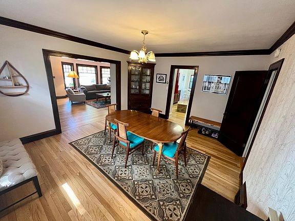 5th image of 1508 W Clifton Blvd