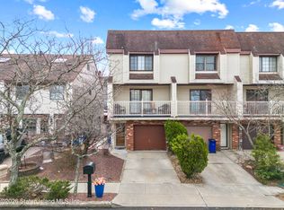 23 Stack Dr, Staten Island, NY