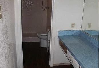 5th image of 9009 Glenn Dr