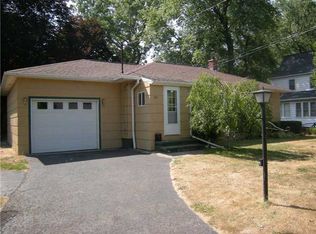 331 Dearcop Dr, Rochester, NY 14624